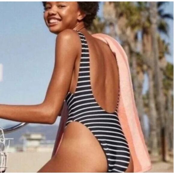 Aerie Super Scoop One Piece Swimsuit Small Black & White Striped Plunge Back - Picture 2 of 6